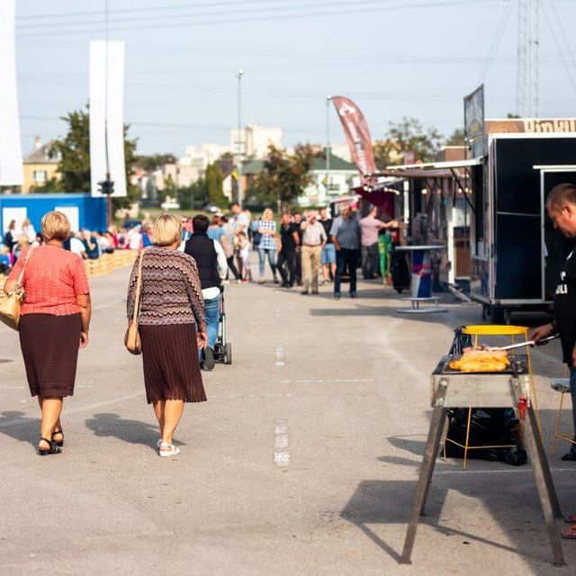 banketu apkalpošana 9