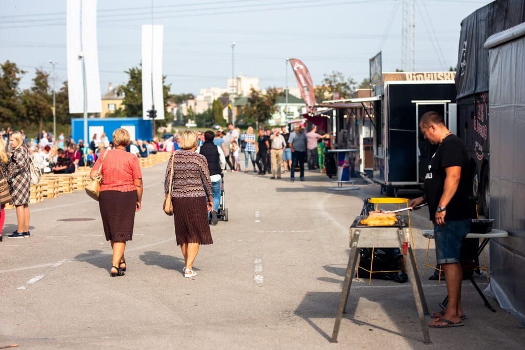 banketu apkalpošana 9