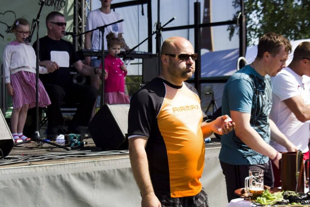 keiterings un galdu klāšana 19