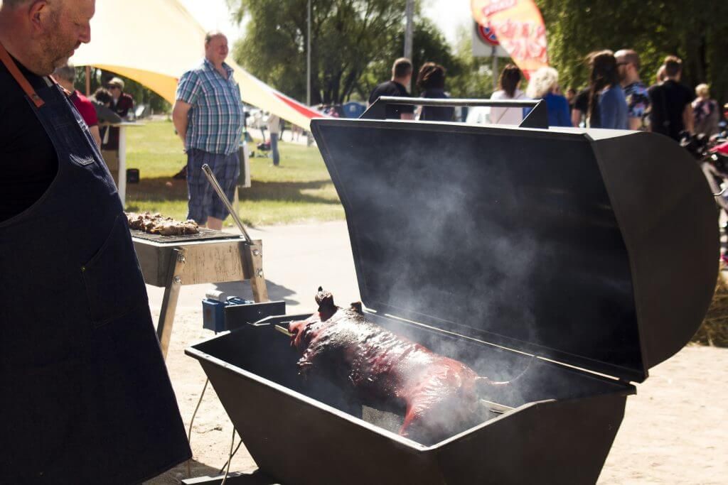 keiterings un galdu klāšana 35