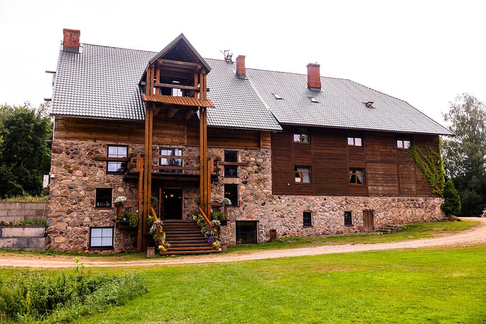 Izbraukuma banketi Kāzas Springšļu dzirnavās 17